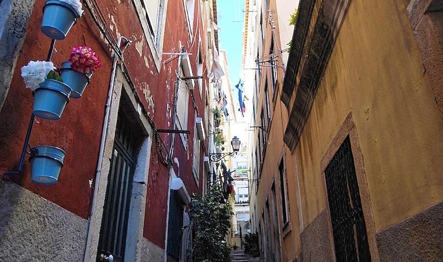 Alfama Typical Beco Dos Ramos Apartment Lisbon Exterior photo